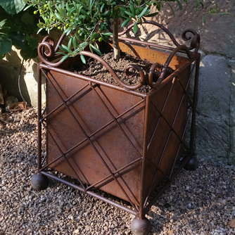 Scroll-Top Planters